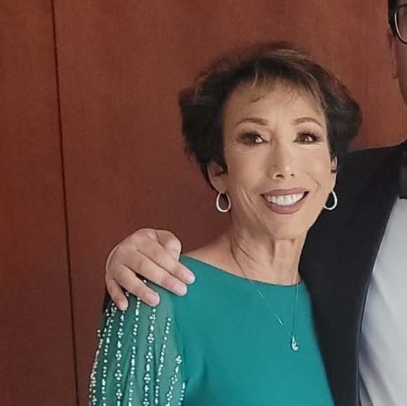 Meet your Posher, Randi - Picture 1 of 1